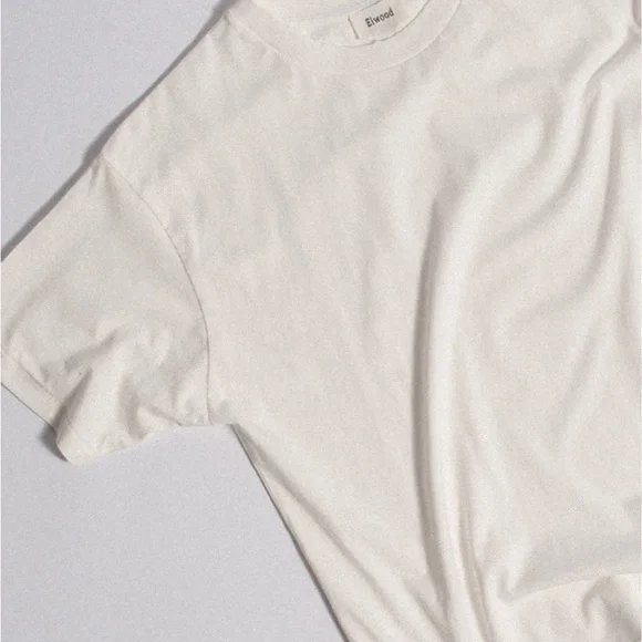 NEW Men's White organic cotton T-Shirt - Picture 2 of 5